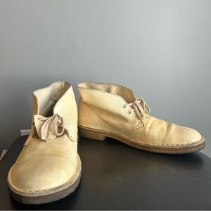 Clarks Original Desert Boot Nubuck Leather Lace Up Butter Yellow Shoes